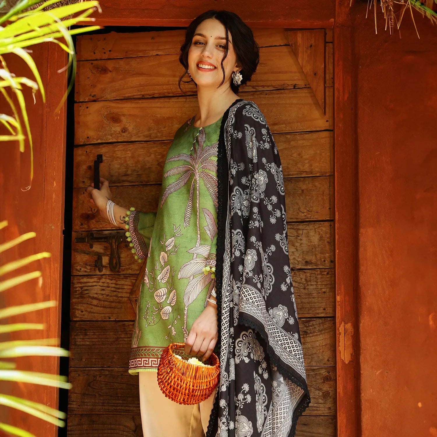 Palm Foliage Kurti With Trousers