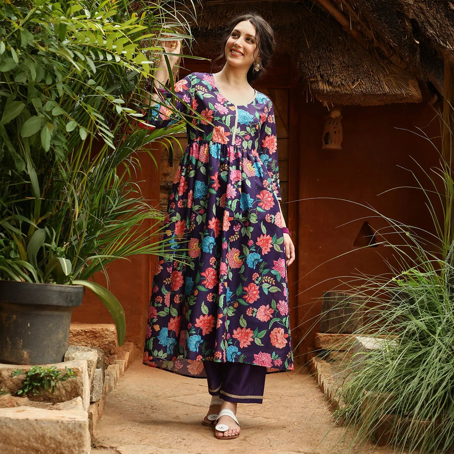 Flora Cluster Kurta With Trousers And Dupatta