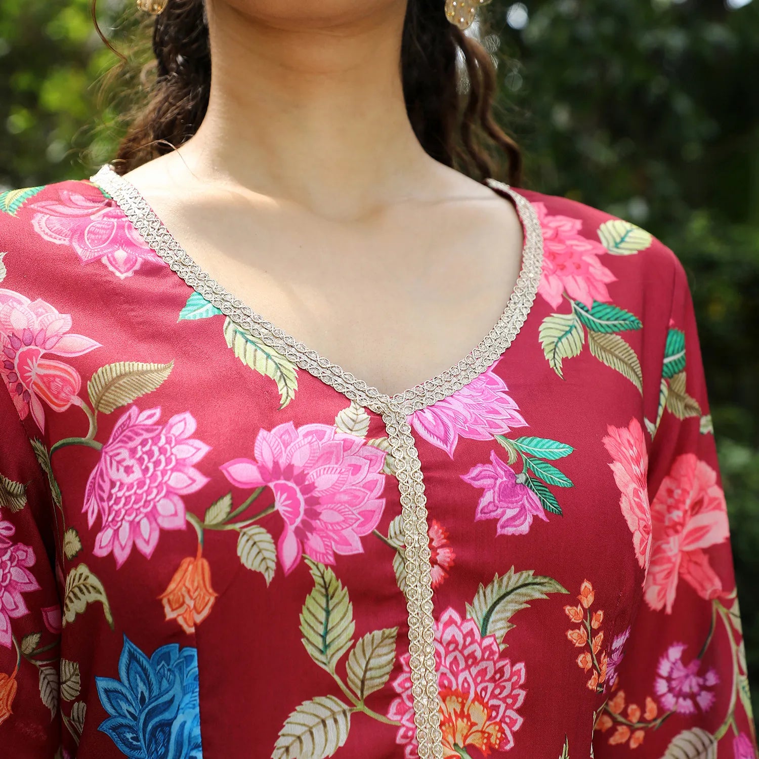 Flora Cluster Kurta With Trousers And Dupatta