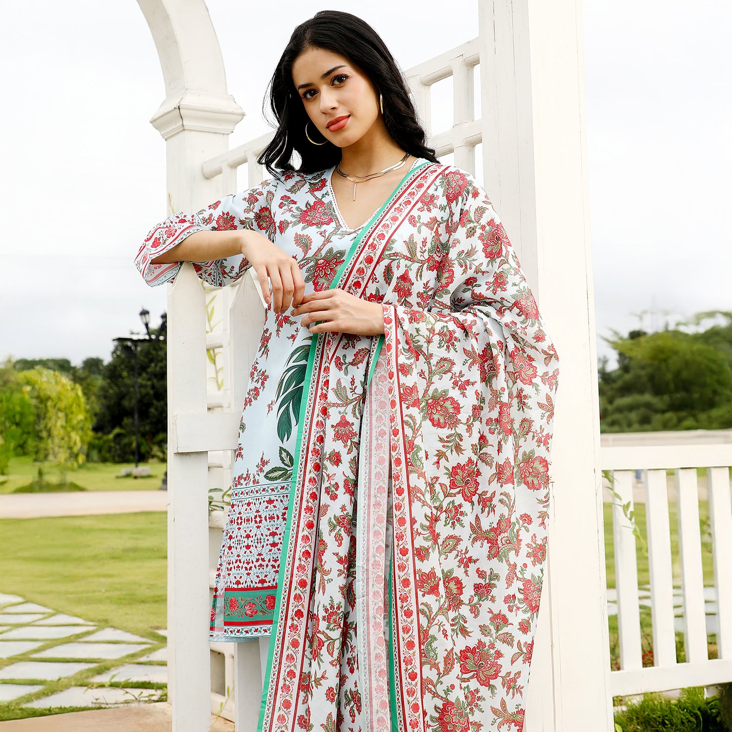 Floral-Harmony Imrpint Kurta Set